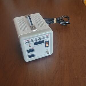 Sanyo TSD-N11LU 120v Step Down Transformer